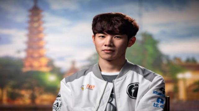 许多足球分 许多足球分